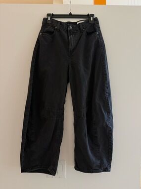 GAP Black horseshoe leg with Knee Paneling